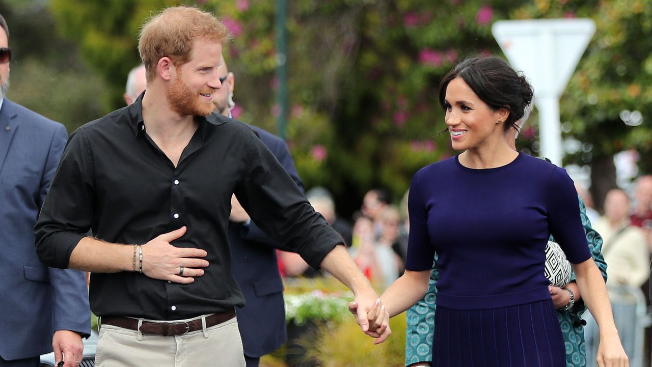 rotorua, new zealand october 31 prince harry, duke of sussex and meghan, duchess of sussex arrive at the public walkabout at the rotorua government gardens on october 31, 2018 in rotorua, new zealand the duke and duchess of sussex are on their official 16 day autumn tour visiting cities in australia, fiji, tonga and new zealand photo by michael bradley poolgetty images