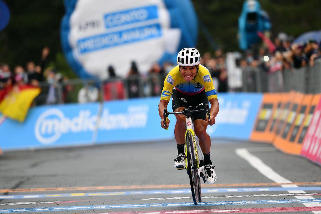 Jonathan Caicedo (EF Pro Cycling) wins stage 3 at the Giro d'Italia