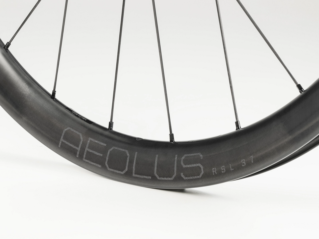 Bontrager Aeolus RSL 37 wheels