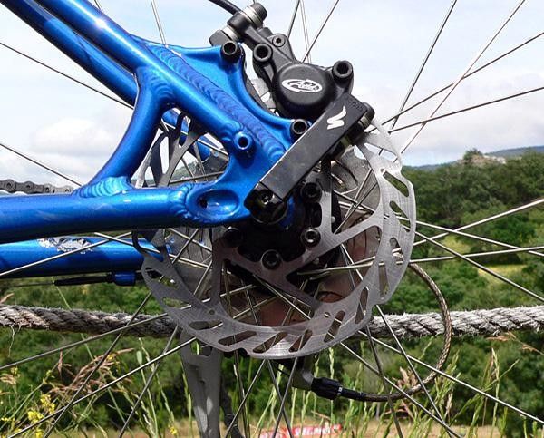 Women's-specific features on the D4W line include smaller rear rotors to save weight.
