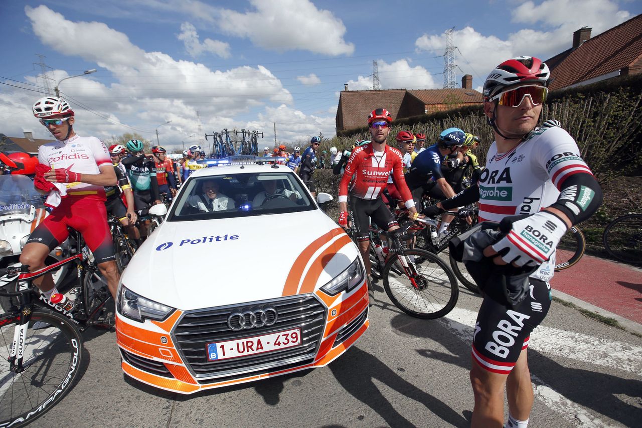 Lukas Postlberger (Bora-Hansgrohe) was in the breakaway before the stoppage