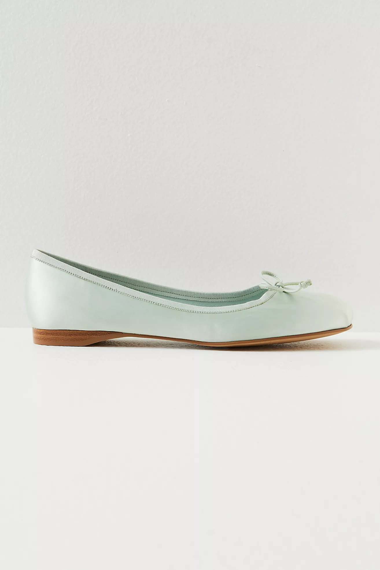 Aurora Flats