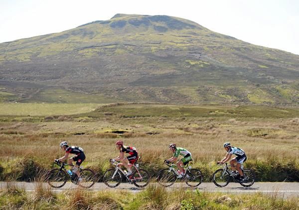 Simon Richardson (Sigma Sport), Aaron Buggle (Dan Morrisey Speedy Spokes), Ronan McLaughlin (An Post-Sean Kelly), and Mark Pedersen (Blue Water) on the Bellavelley climb