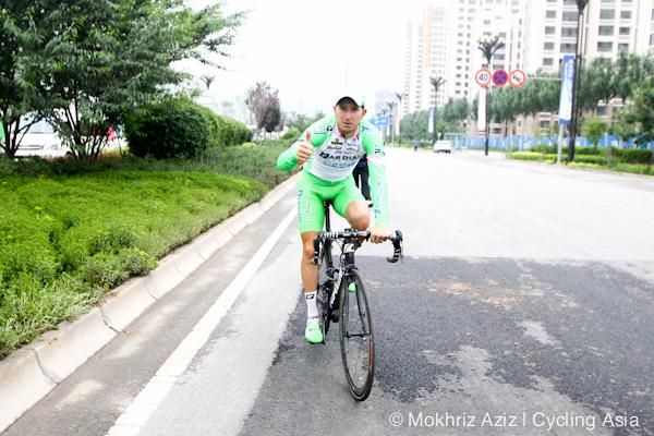Modolo gives the thumbs up after his win