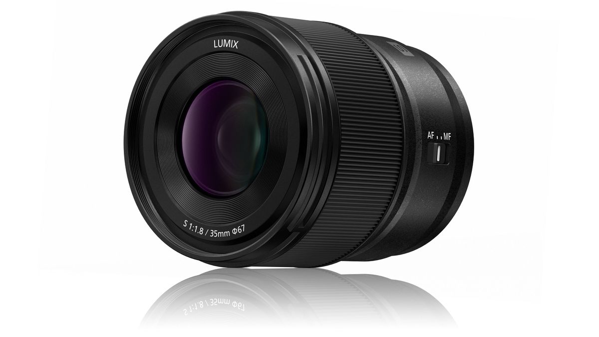 Panasonic Lumix S 35mm F1.8 (S-S35) officially announced