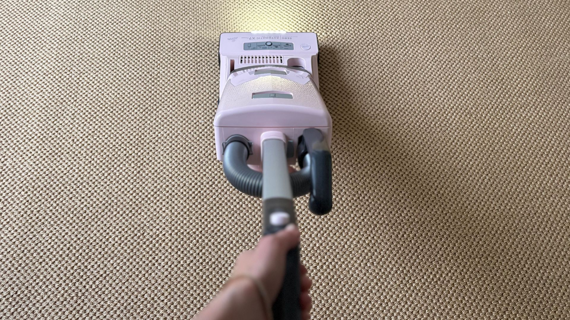 Testing the SEBO Automatic X7 Vacuum