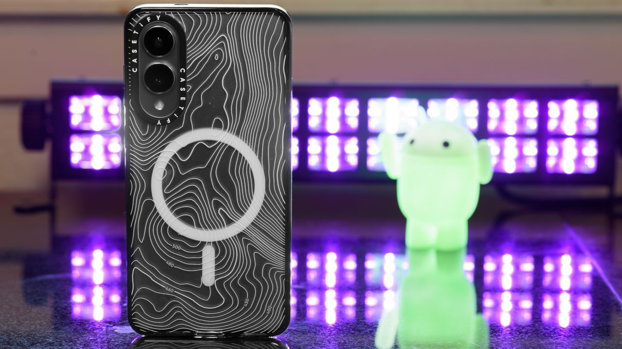 Samsung Galaxy S25 Edge in Casetify cases from back and sides