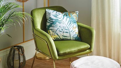 Aldi velvet-effect arm chair