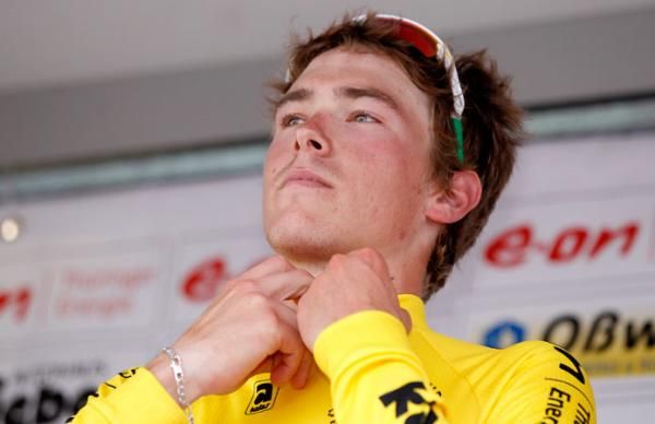 Rohan Dennis (Jayco-AIS) dons the yellow jersey for his win at the Internationale Th&uuml;ringen Tour