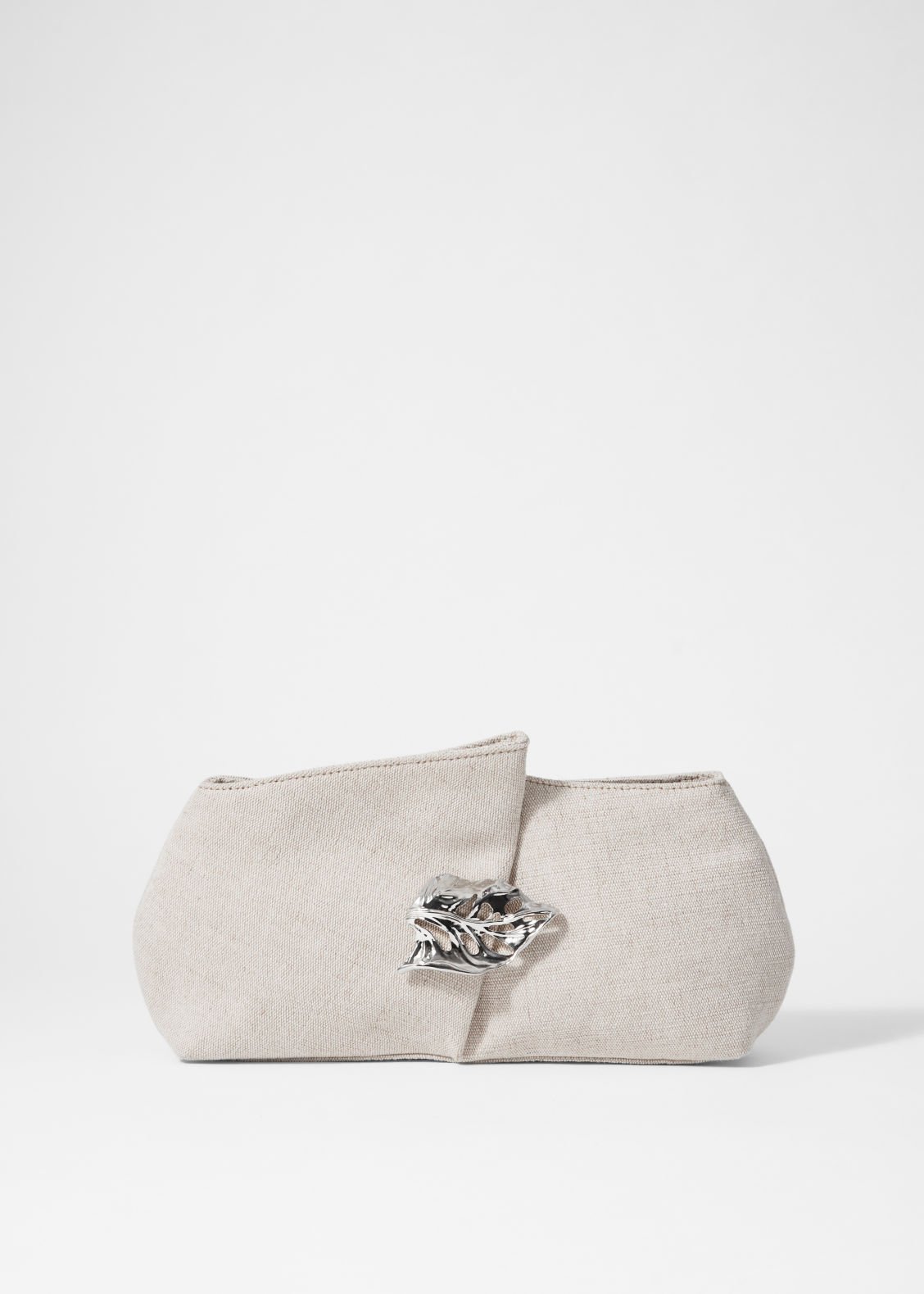 Leaf-Brooch Canvas Clutch