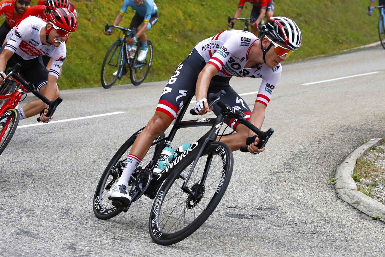 Patrick Konrad (Bora-Hansgrohe) in the break of the day