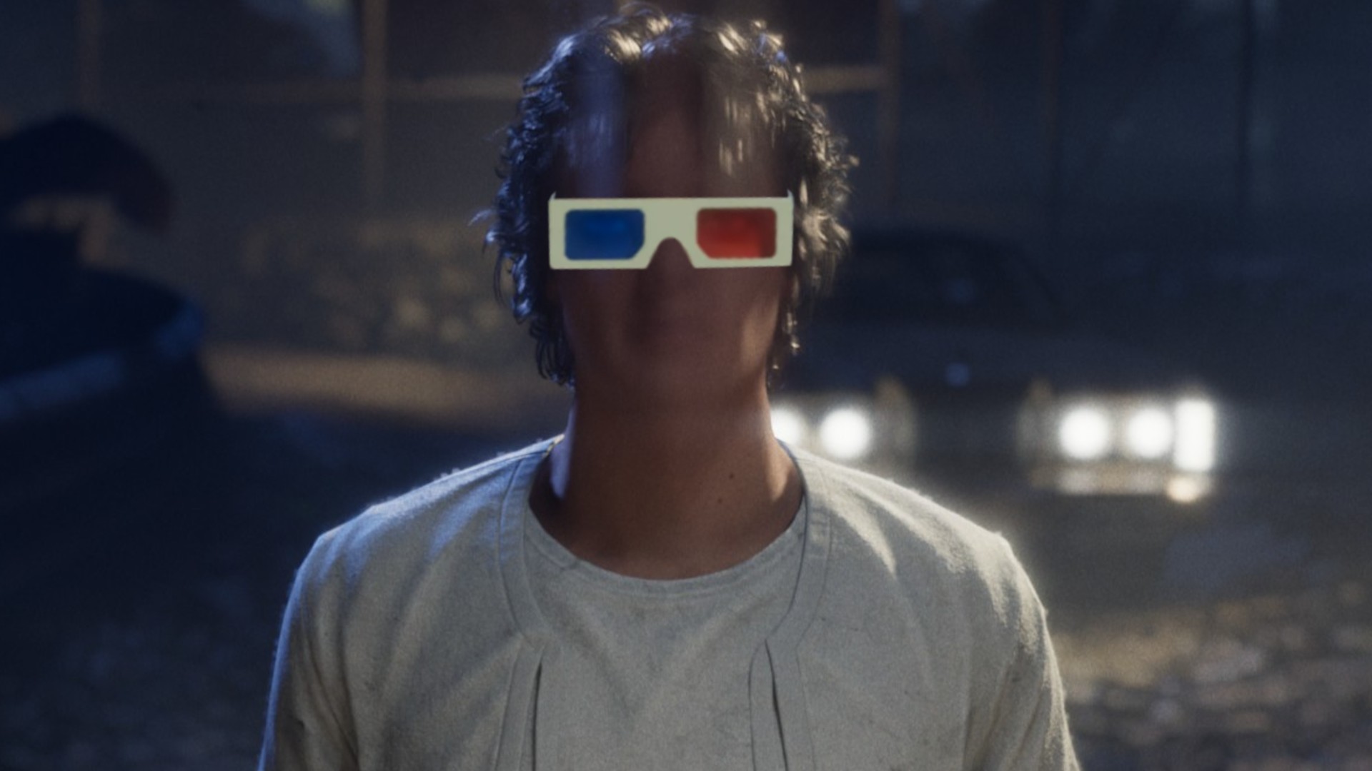 Michael Myers wears a pair of 3D glasses in Halloween the Game.