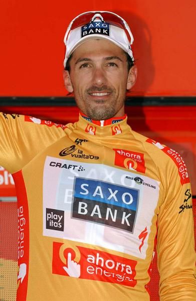 Fabian Cancellara (Saxo Bank) retains his race lead in the Vuelta a Espa&ntilde;a.