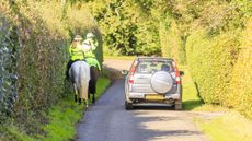 Hacking_in_lane_with_car_hi_vis_4R2A6628.jpg