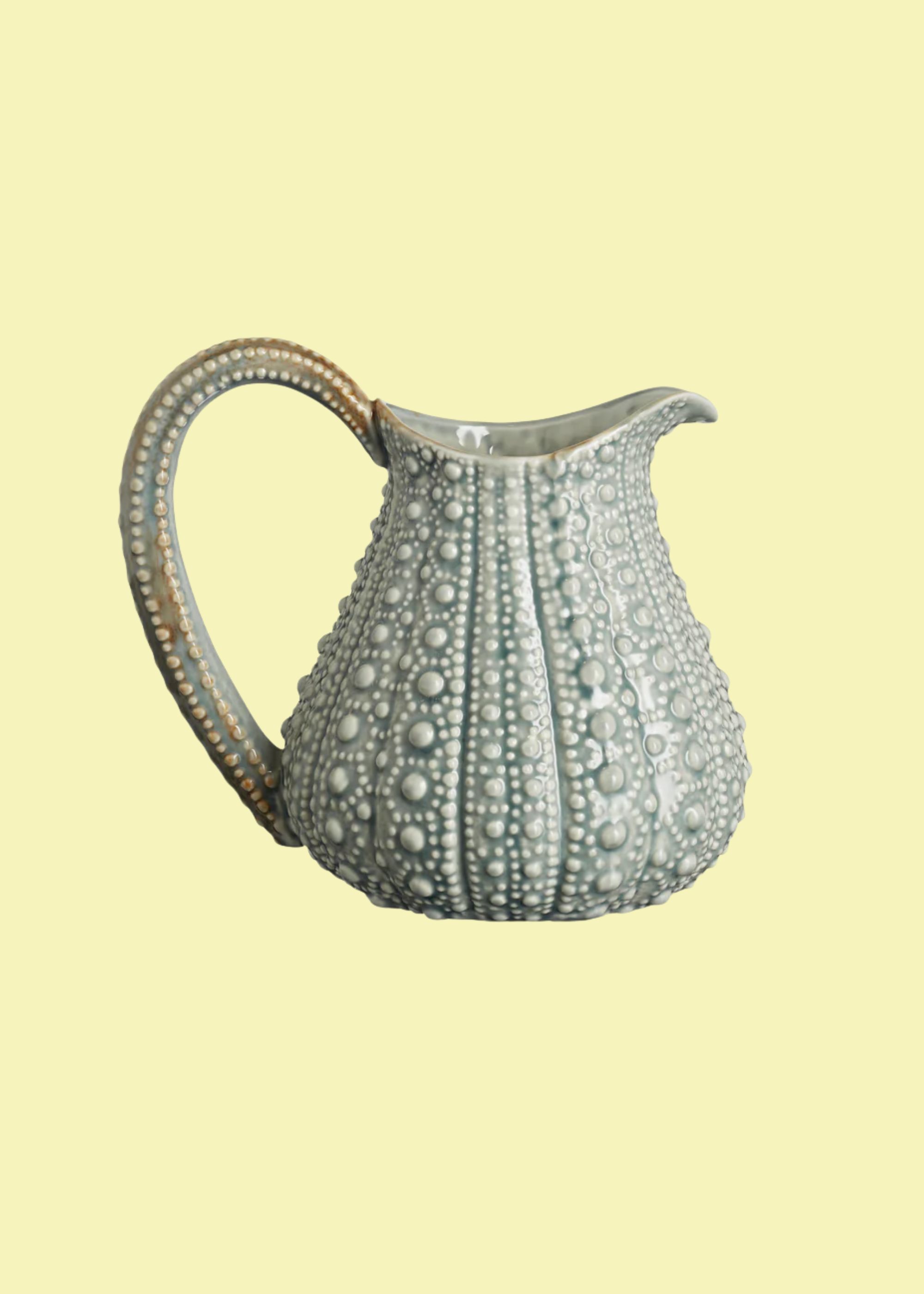 Oka =, Urchin Jug