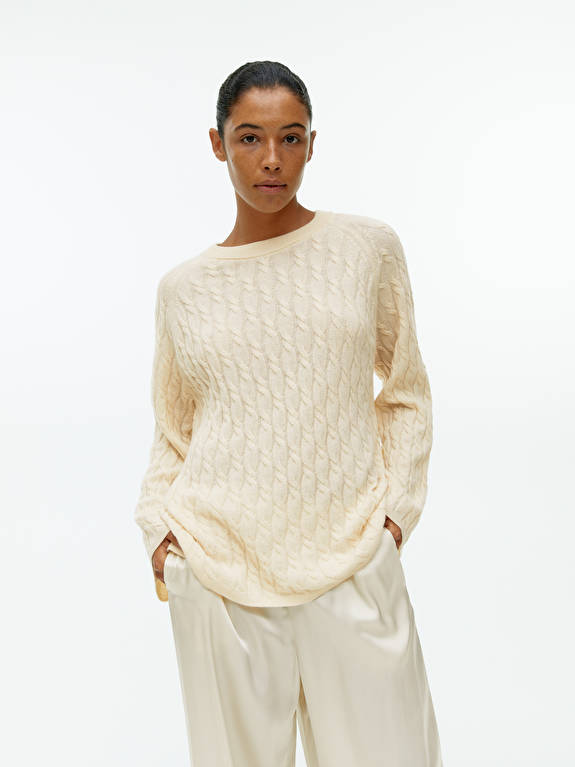 Relaxed Cable-Knit Jumper