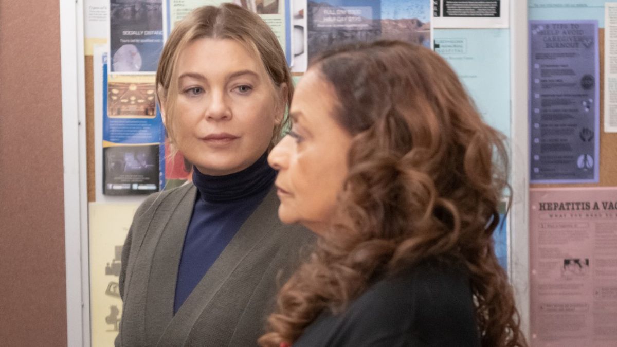 Ellen Pompeo as Meredith Grey and Debbie Allen as Catherine Fox on Grey&#039;s Anatomy.