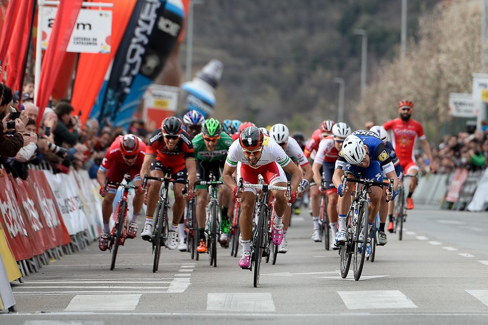 The pack bears down on the line during stage 2 of Volta a Catalunya.