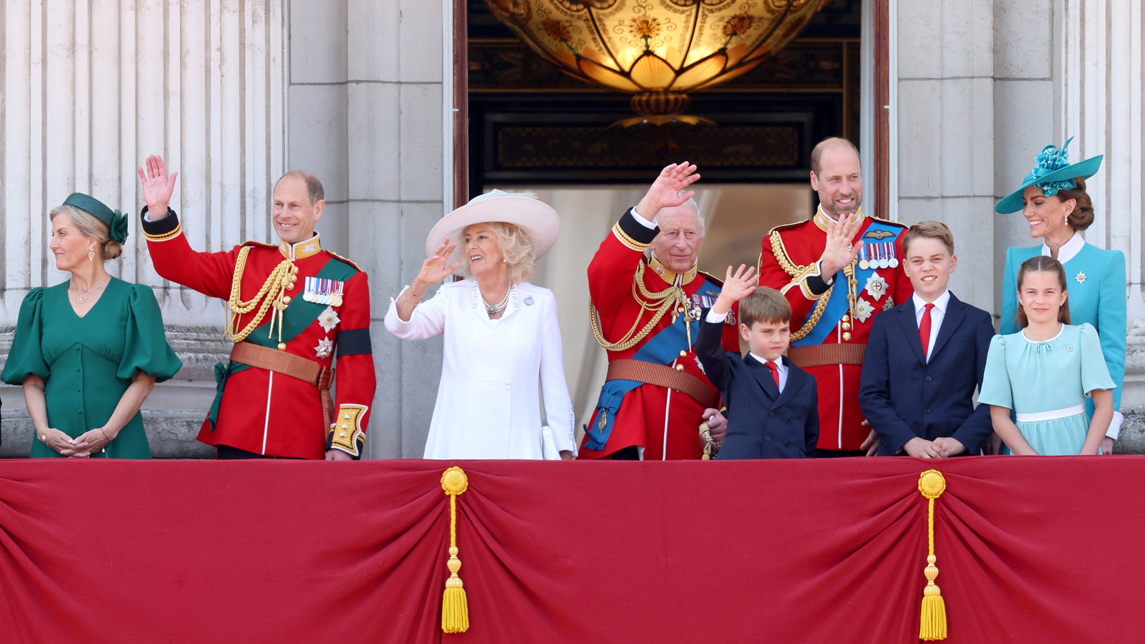 (L-R) Sophie, Duchess of Edinburgh, Prince Edward, Duke of Edinburgh, Queen Camilla, King Charles III, Prince Louis of Wales, Prince William, Prince of Wales, Prince George of Wales, Princess Charlotte of Wales and Catherine, Princess of Wales on the balcony of Buckingham Palace during Trooping The Colour 2025 on June 14, 2025