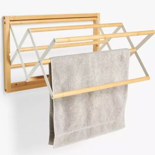 wall mounted clothes dryer