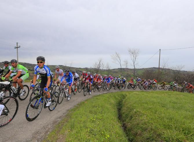 The peloton in action during the opening Coppi e Bartali stage.
