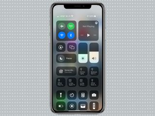 Activate Command Center to reach Focus mode in iOS 15