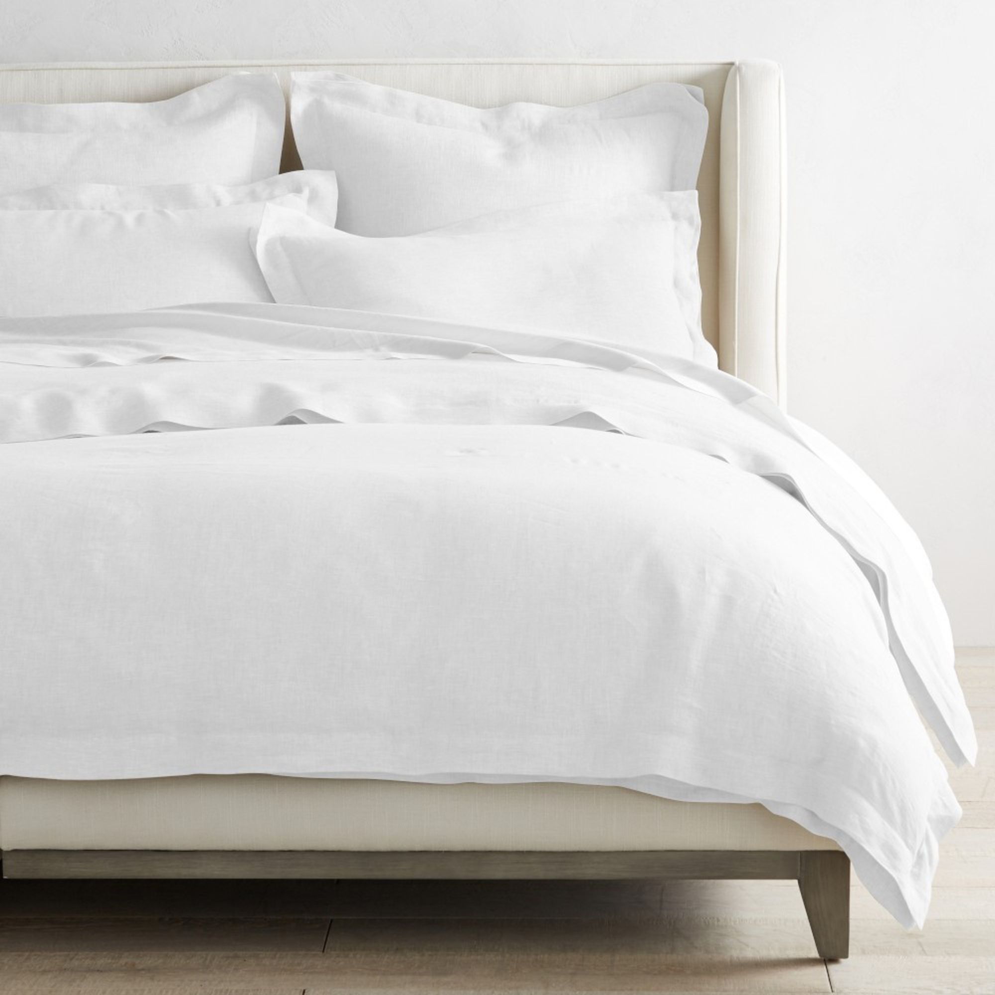 Chambers white linen bed linen Williams Sonoma 