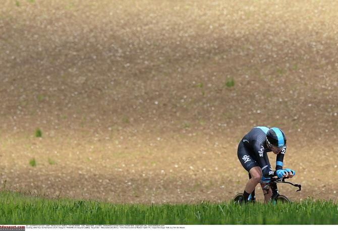 Chris Froome time trials in the final stage