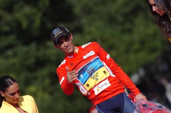 Alberto Contador (Saxo Bank) fires off another grand tour win