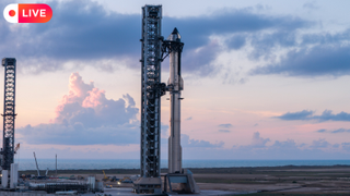 Starship Flight 14 on the launch pad with a live icon
