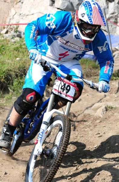 Kyle Straight riding to 16th place.