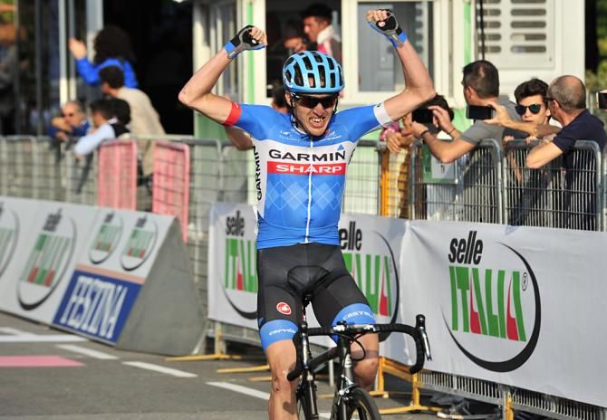 Dan Martin (Garmin-Sharp) victory salute at Il Lombardia