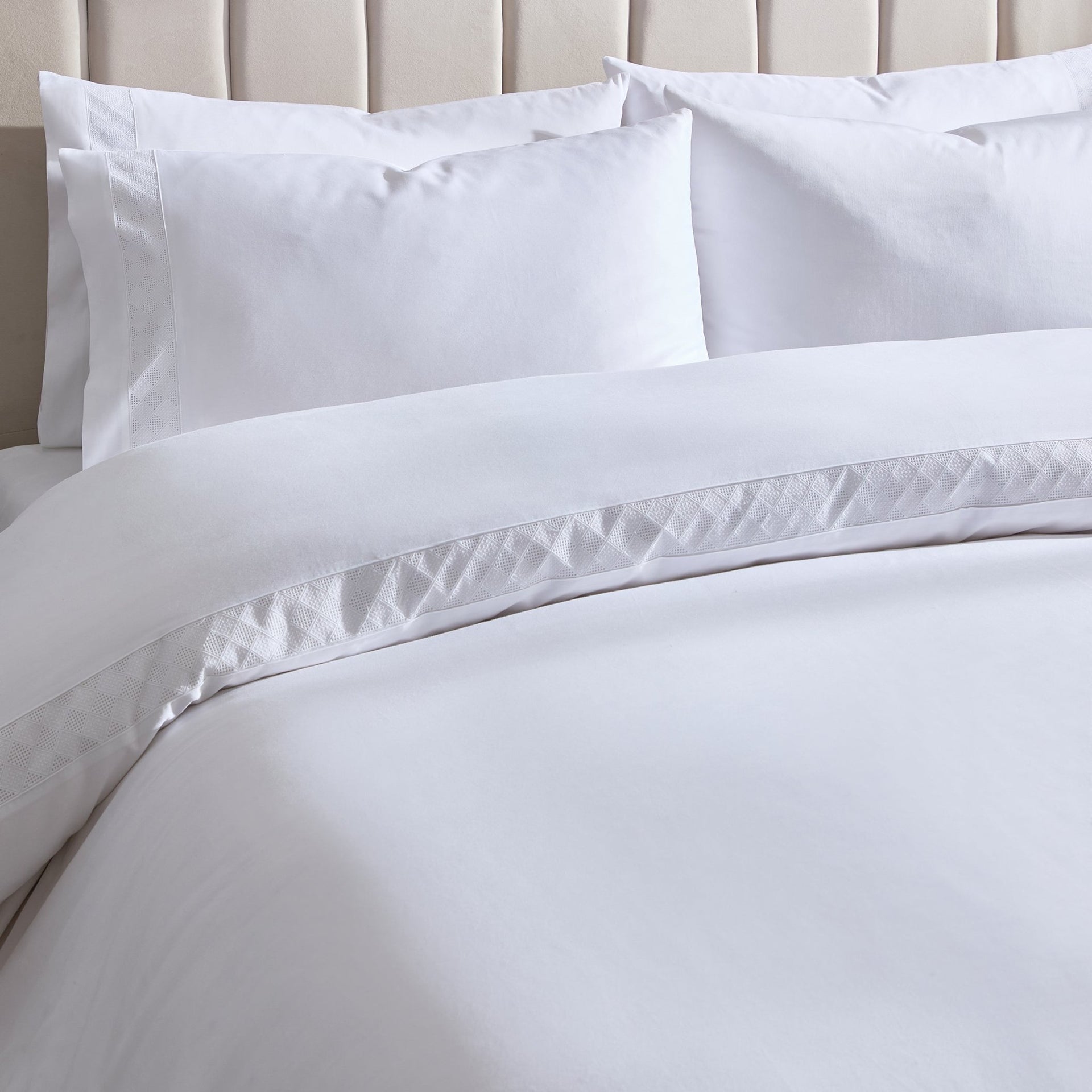 Alma 300 Thread Count Duvet Cover - Sateen - Off White