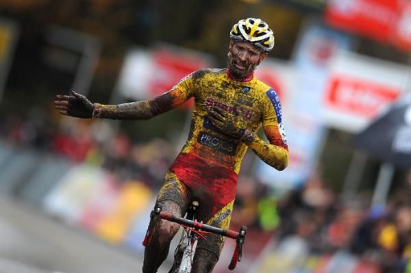 Klaas Vantornout (Sunweb-Revor) accepts second place