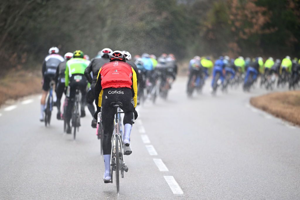 BESSEGES FRANCE FEBRUARY 07 Benjamin Thomas of France and Team Cofidis assisted by the team car during the 55th Etoile de Besseges Tour du Gard 2025 Stage 3 a 1362km stage from Besseges to Besseges Race shortened due to adverse weather conditions on February 07 2025 in Besseges France Photo by Billy CeustersGetty Images
