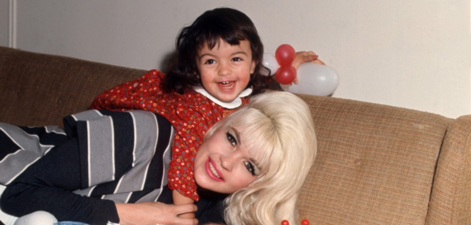 Mariska Hargitay and Jayne Mansfield in 'My Mom Jayne.'