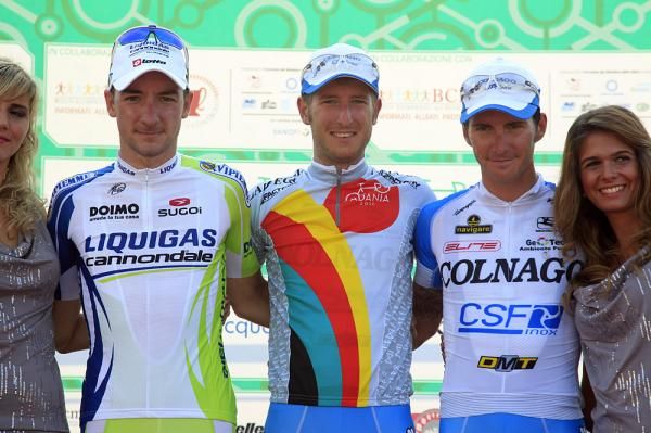 Elia Viviani (Liquigas-Cannondale), Sacha Modolo and Manuele Belletti (Colnago - CSF Inox)
