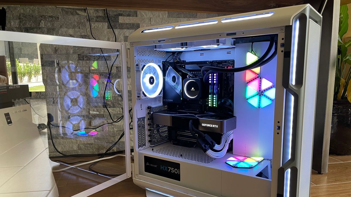 Start your Christmas PC build off right with this Corsair 4000D