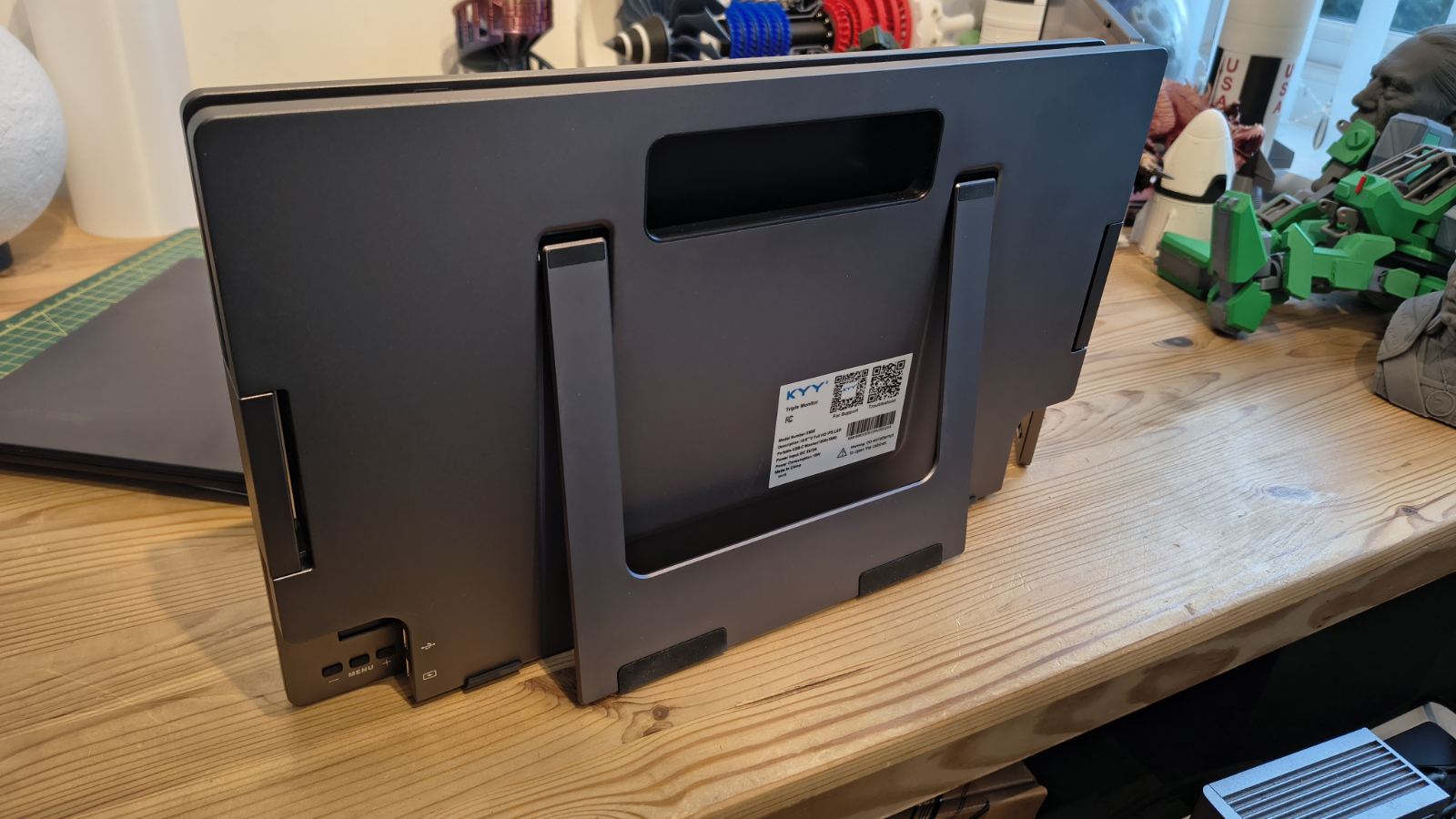 KYY X90E Portable Monitor