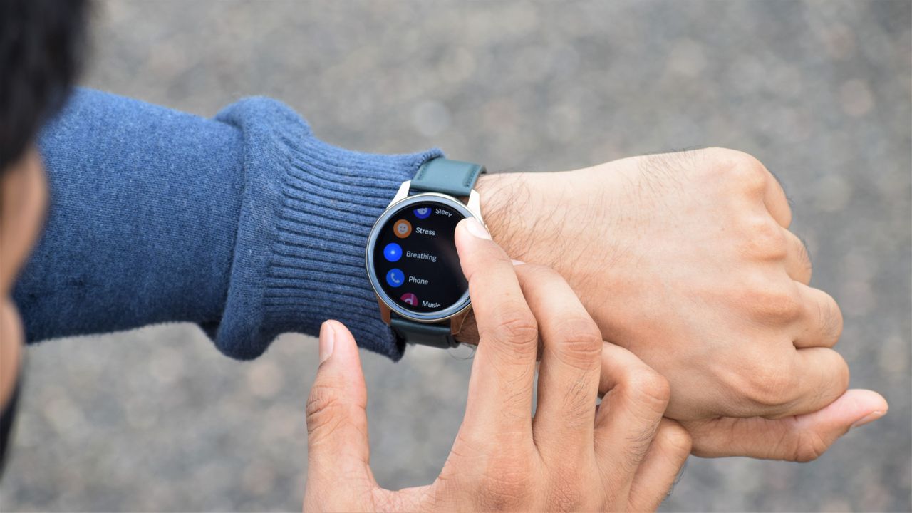 OnePlus Watch Cobalt Limited Edition