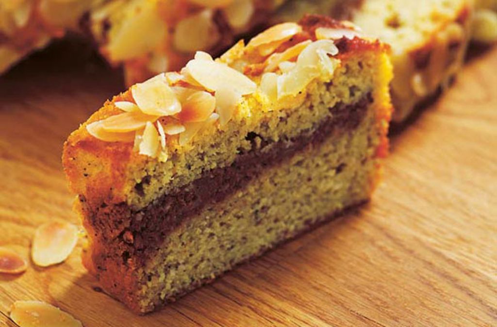 Low sugar cake and bake recipes that'll help you stick to your diet