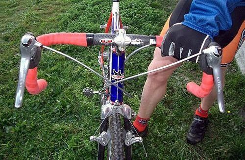 Easton's EC90 Equipe carbon bars - just like Ann's but 4cm wider.