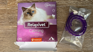 Calming cat collars