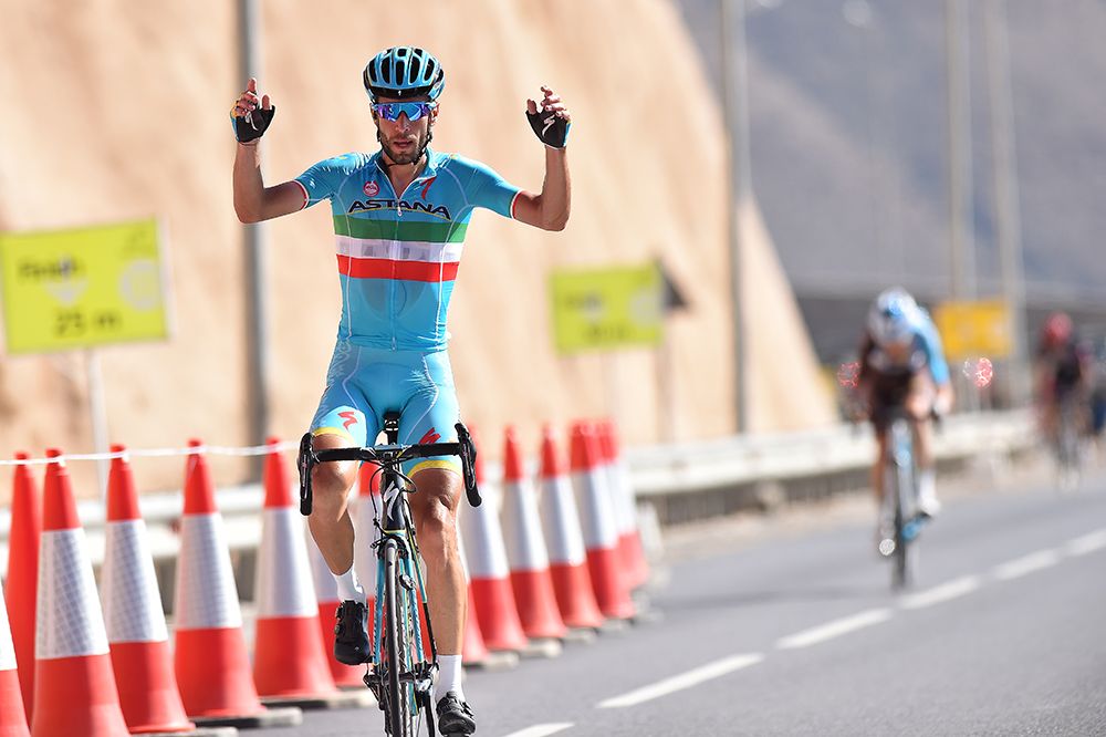 Vincenzo Nibali wins the Green Mountain stage