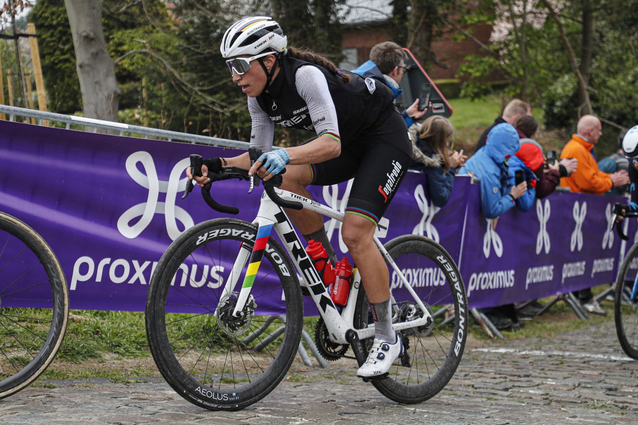 De Brabantse Pijl La Fleche Brabanconne Women 2022 7th Edition SintPietersLeeuw Overijse 1412 km 13042022 Moskesstraat Elisa Balsamo ITA Trek Segafredo photo Rafa GomezSprintCyclingAgency2022