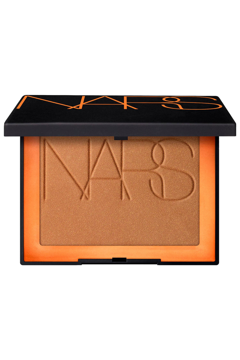 The 11 Best Bronzers for Fair Skin, Reviewed by Makeup Artists and Editors Marie Claire
