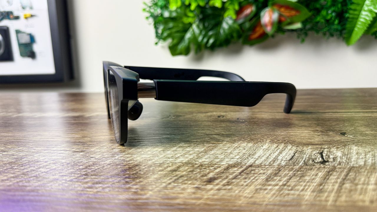 XREAL Air 2 Pro