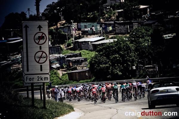 The peloton passing one of the local towns.
