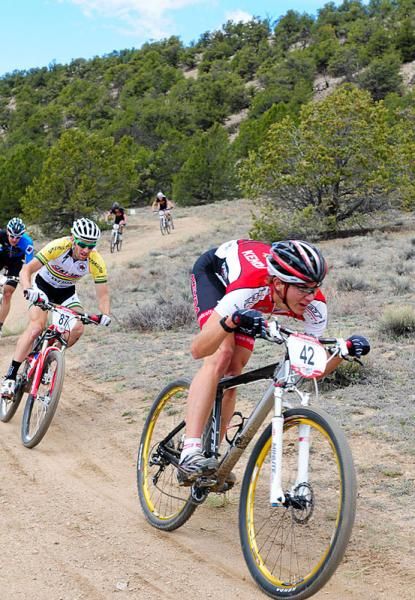 Colin Cares (Kenda/Felt) on the attack.