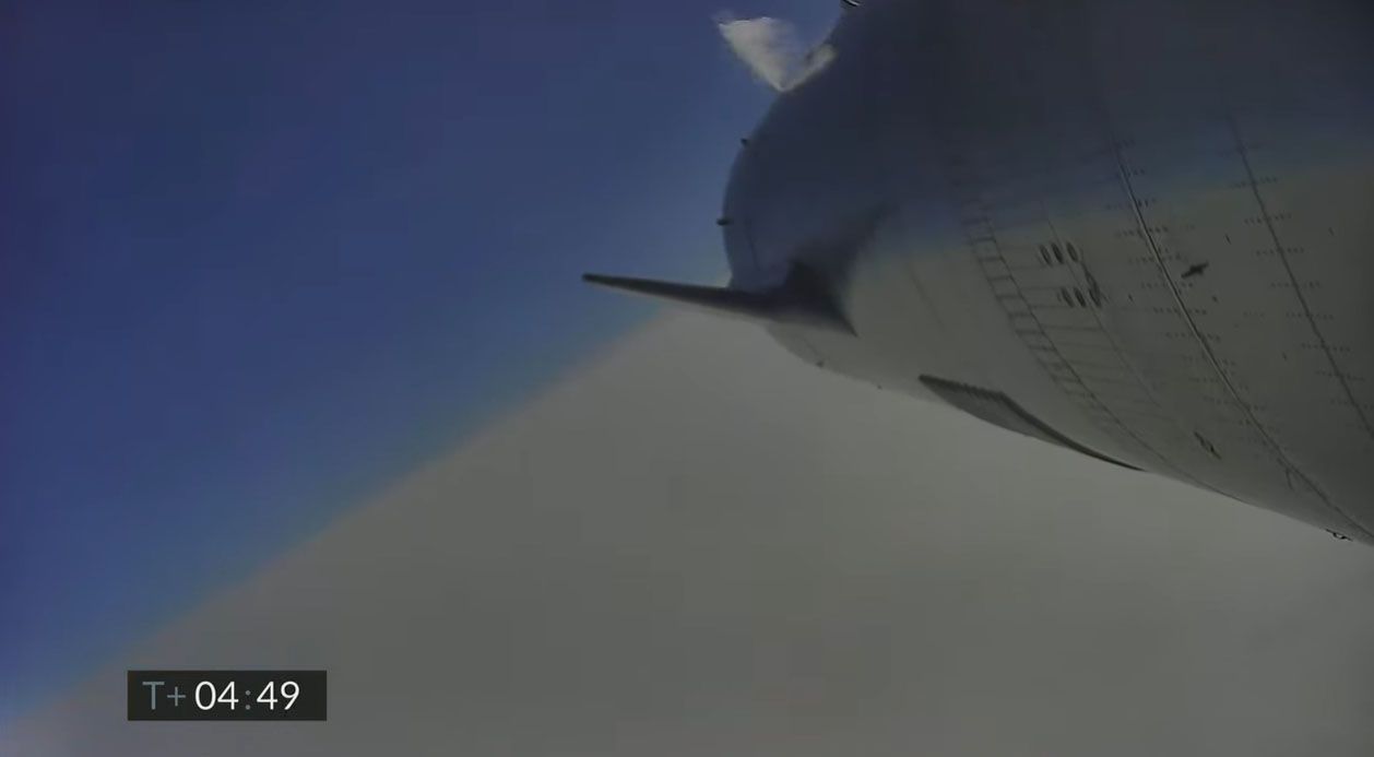SpaceX's Starship SN15 rocket prototype launches on a 10-kilometer test flight from SpaceX's Starbase test site near Boca Chica Village in South Texas on May 5, 2021.
